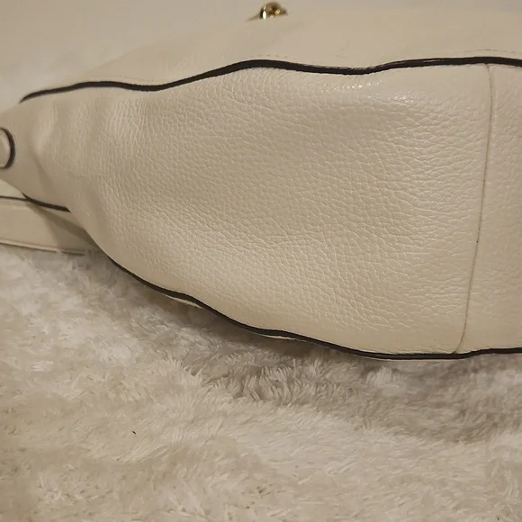 EUC Coach Ella Hobo With Starbursts Crystals And Rivets With New Coach Dusty - Picture 7 of 12